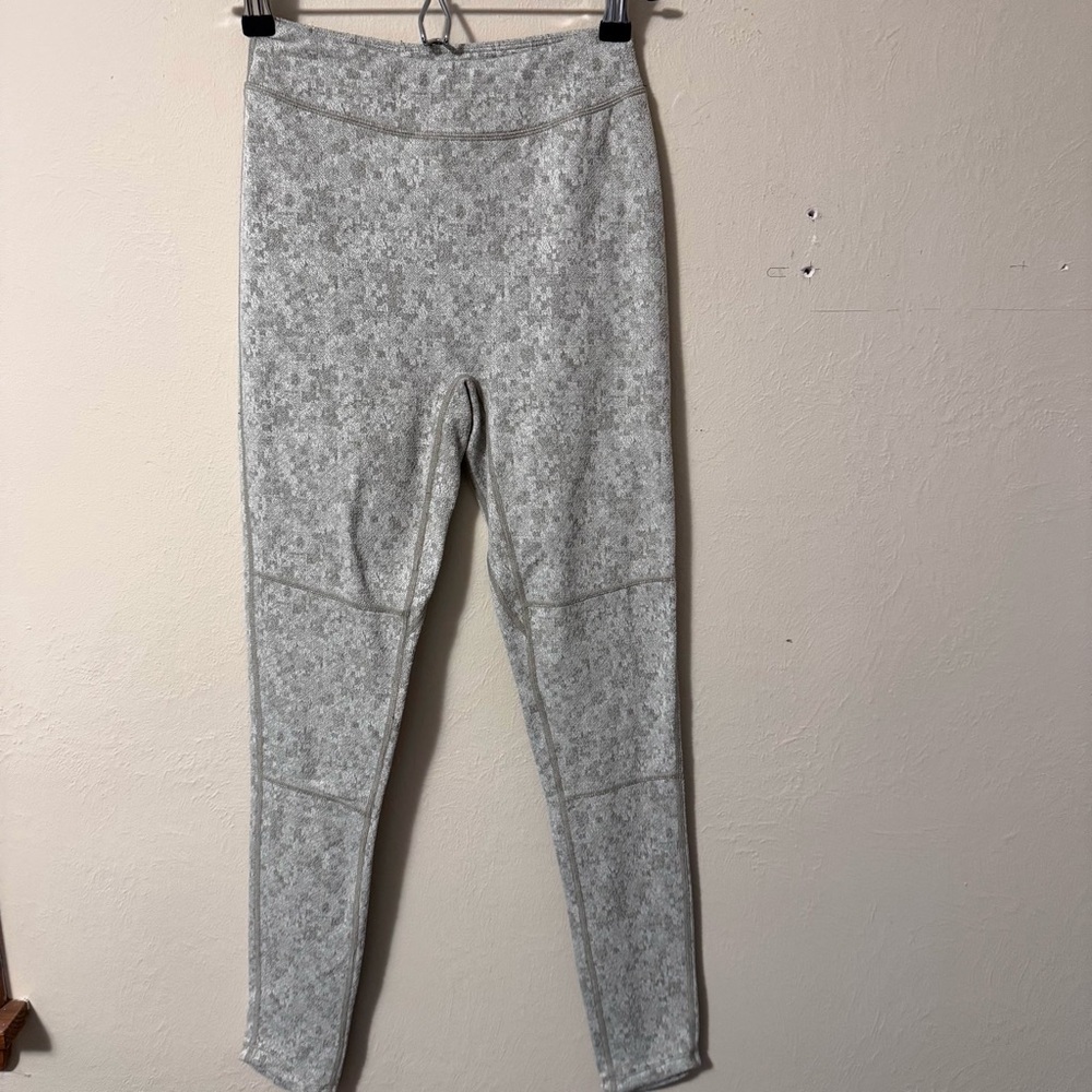 Gymshark Dry Fleur Textured leggings Size Small